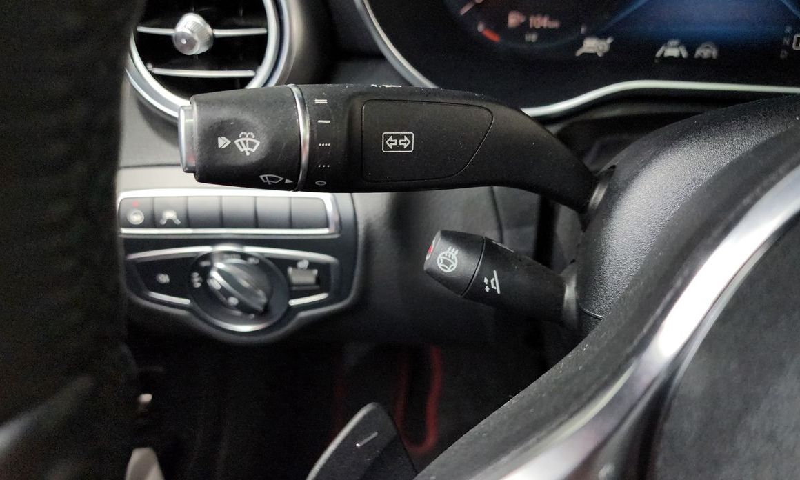 Mercedes-Benz C-Class 2021