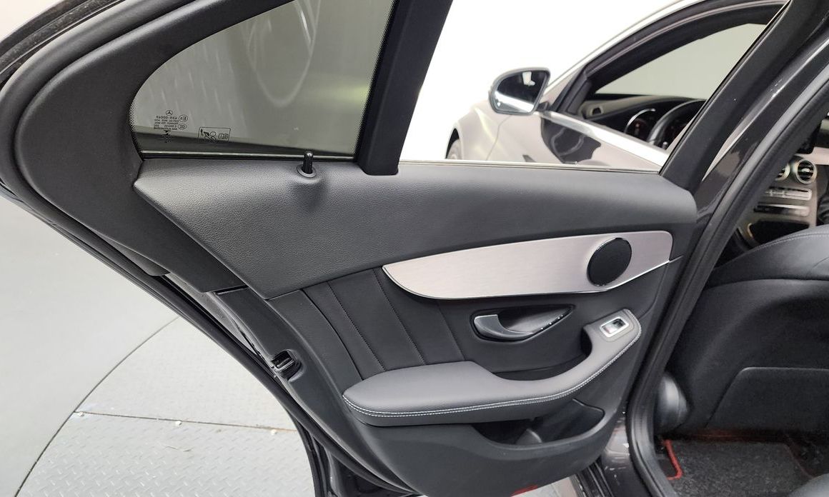 Mercedes-Benz C-Class 2021