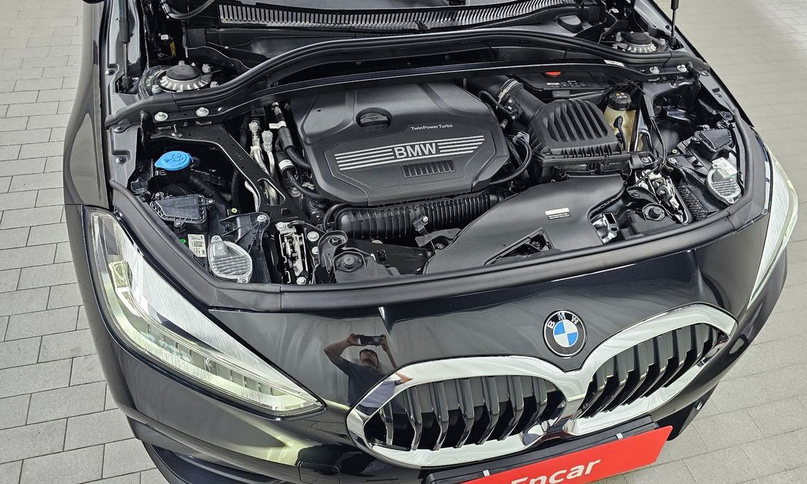 BMW 1-Series 2023