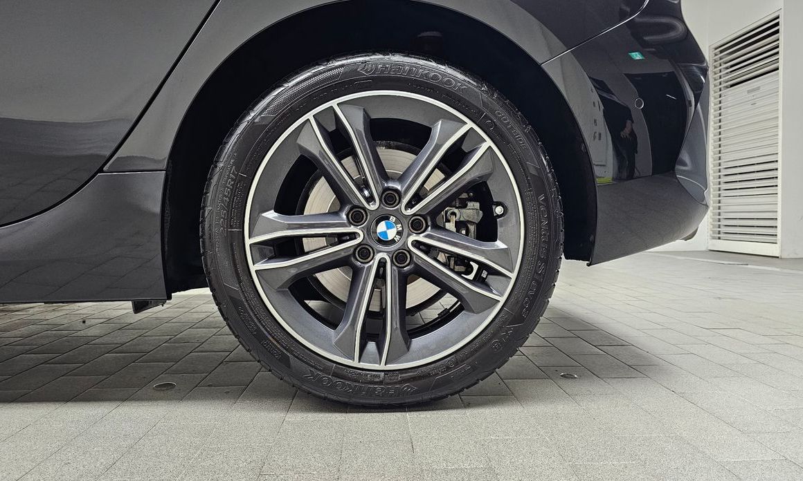 BMW 1-Series 2023