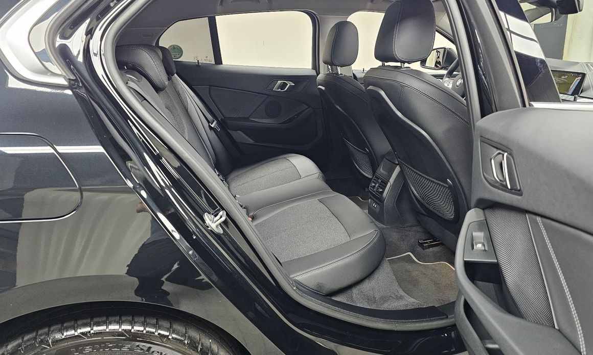BMW 1-Series 2023