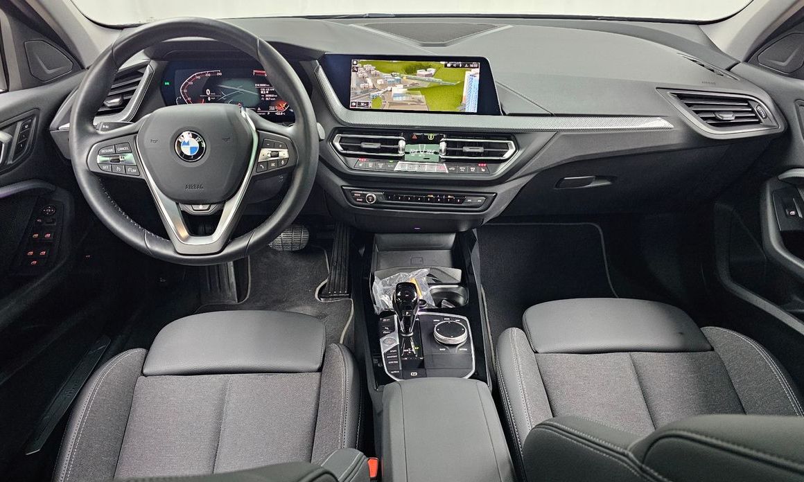 BMW 1-Series 2023