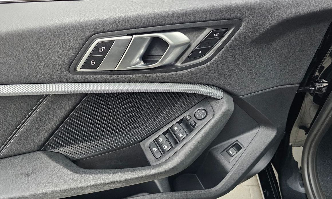 BMW 1-Series 2023