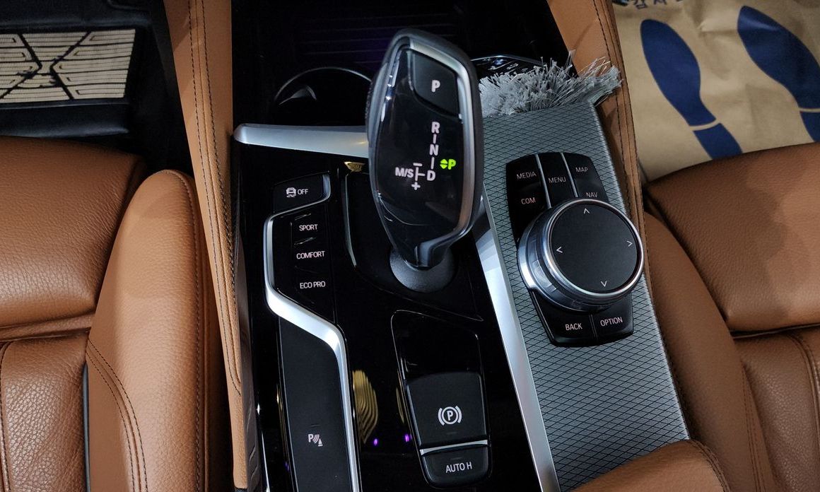 BMW 5-Series 2018