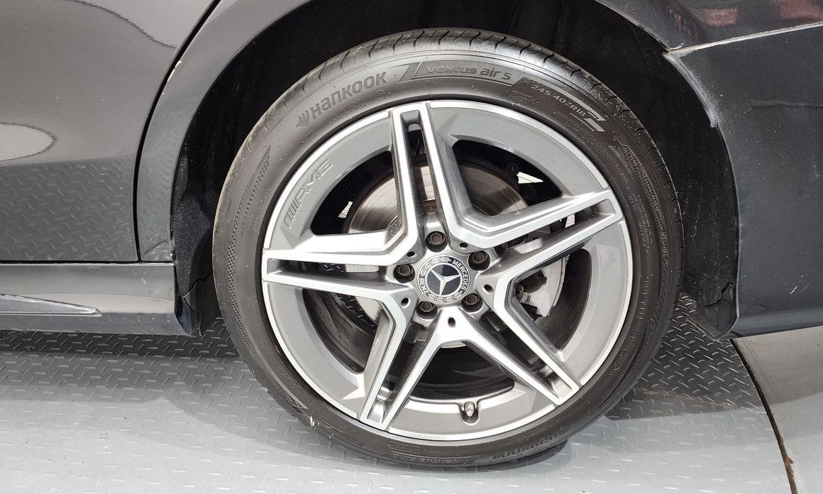 Mercedes-Benz C-Class 2021