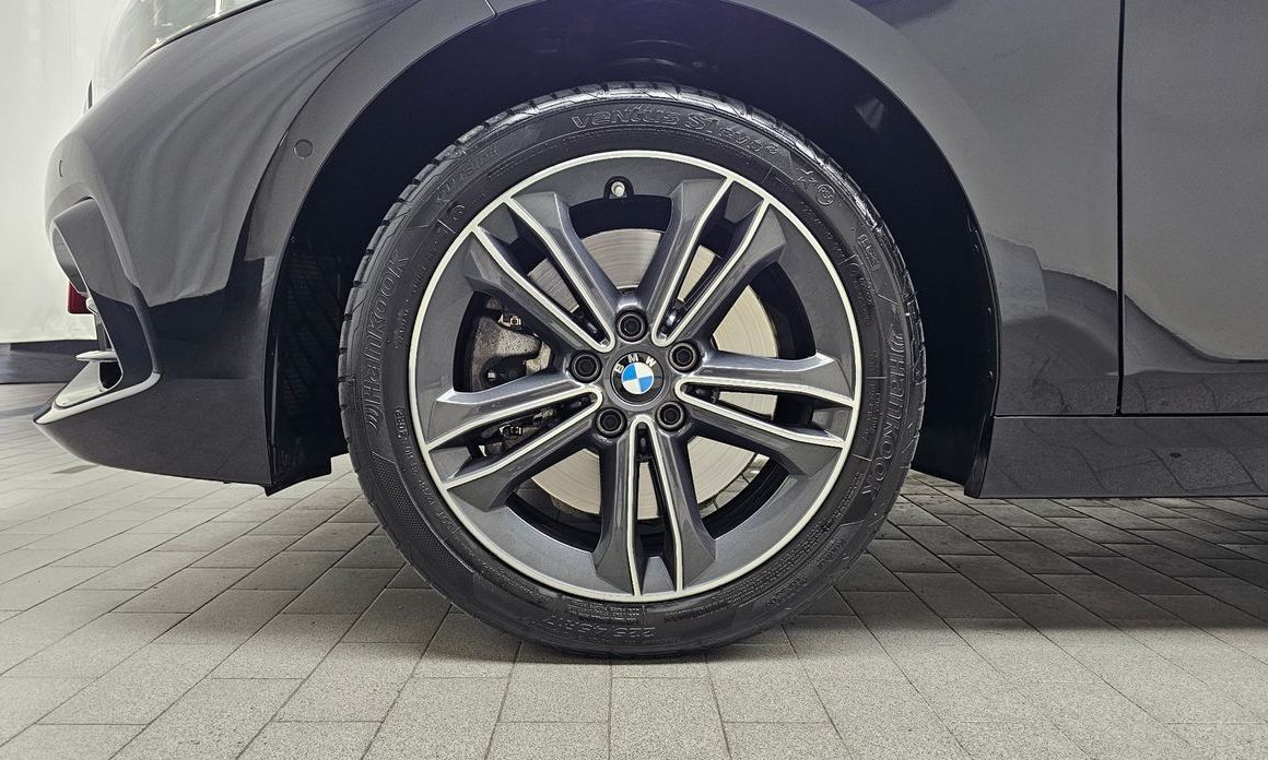 BMW 1-Series 2023