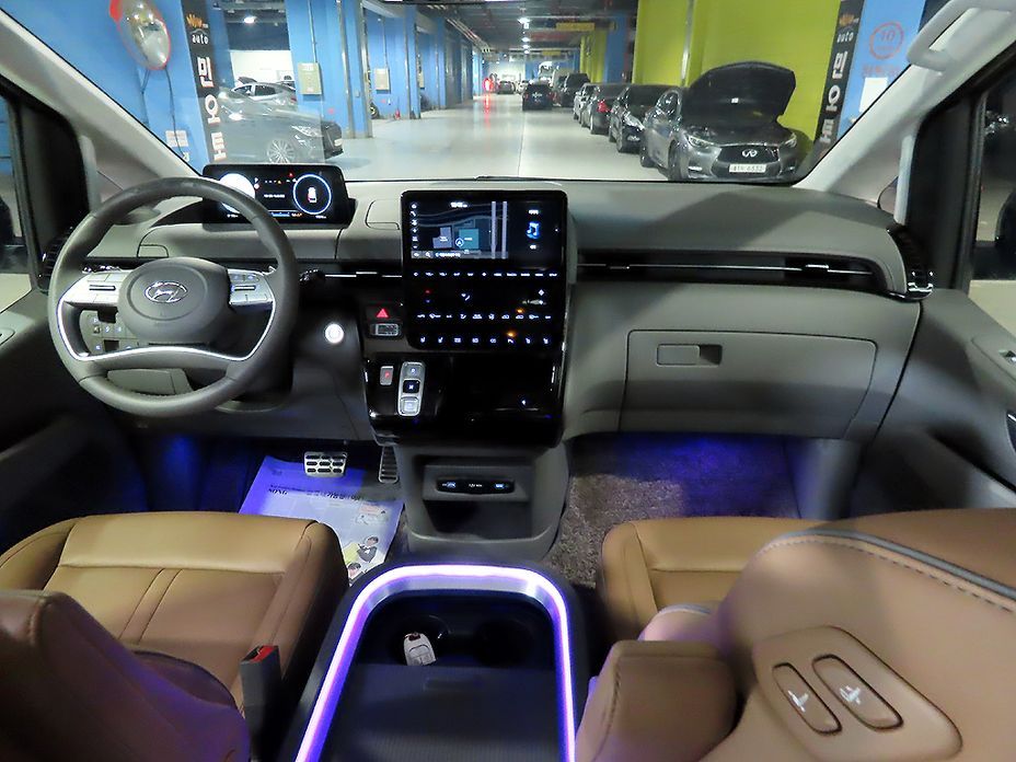 Hyundai Staria 2024