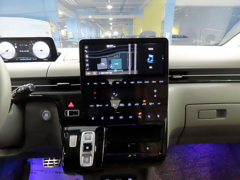 Hyundai Staria 2024