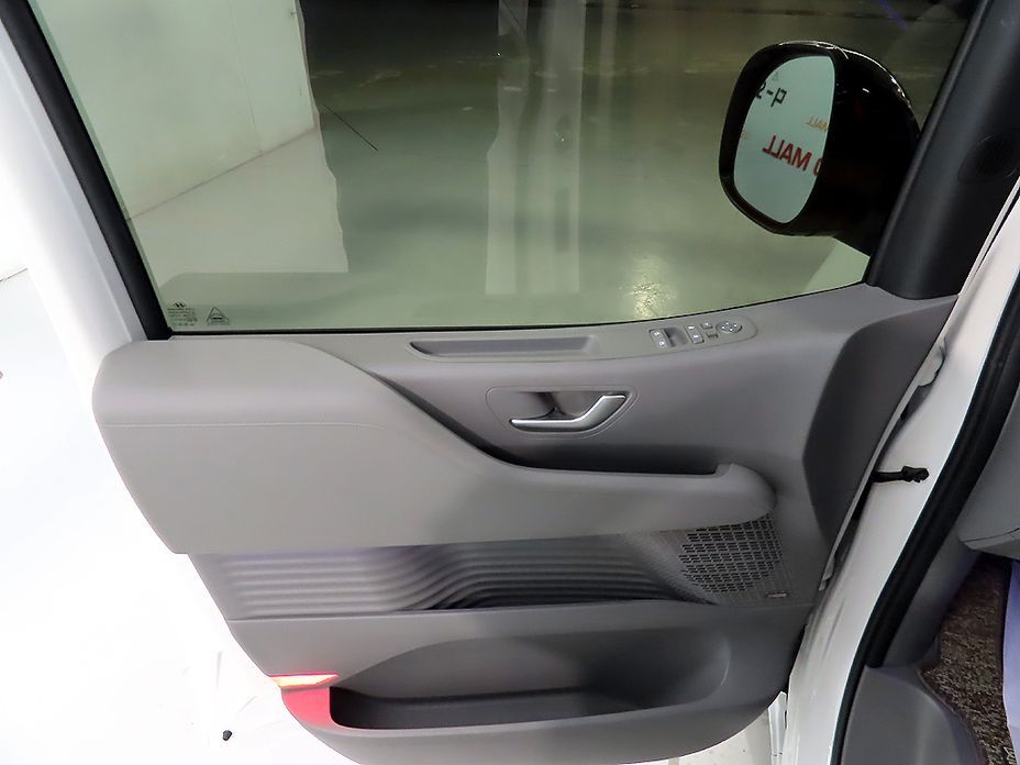 Hyundai Staria 2024