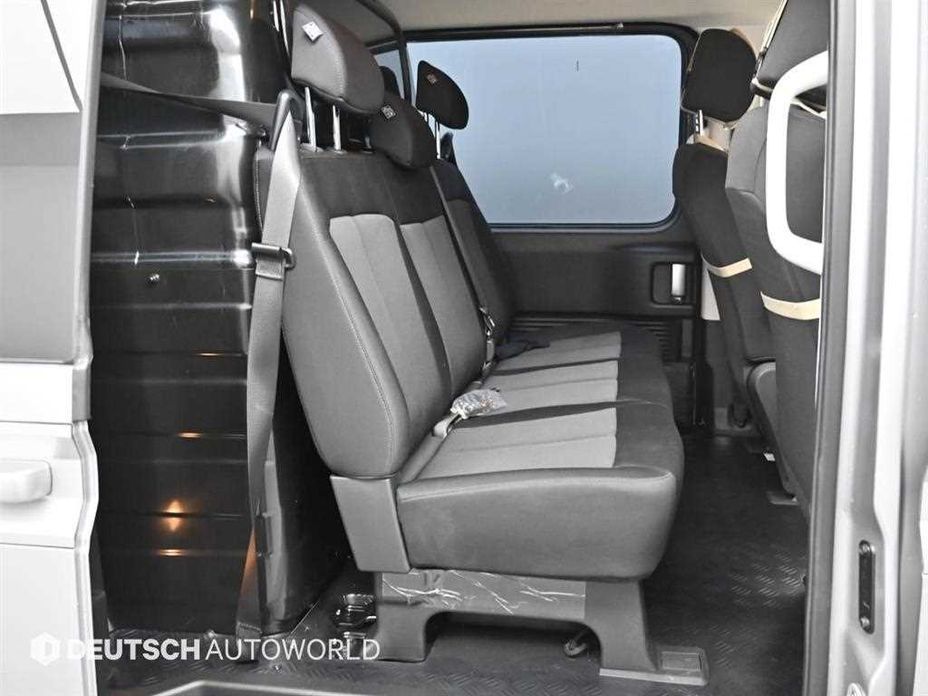 Hyundai Staria 2025