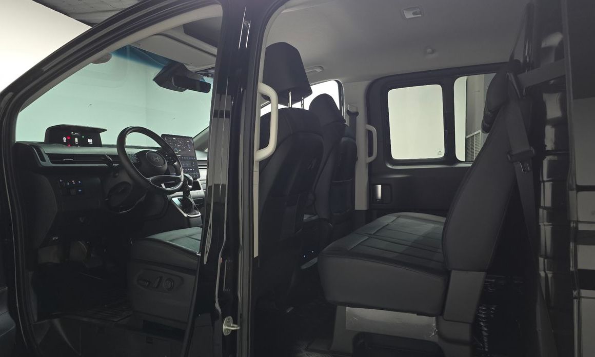 Hyundai Staria 2025