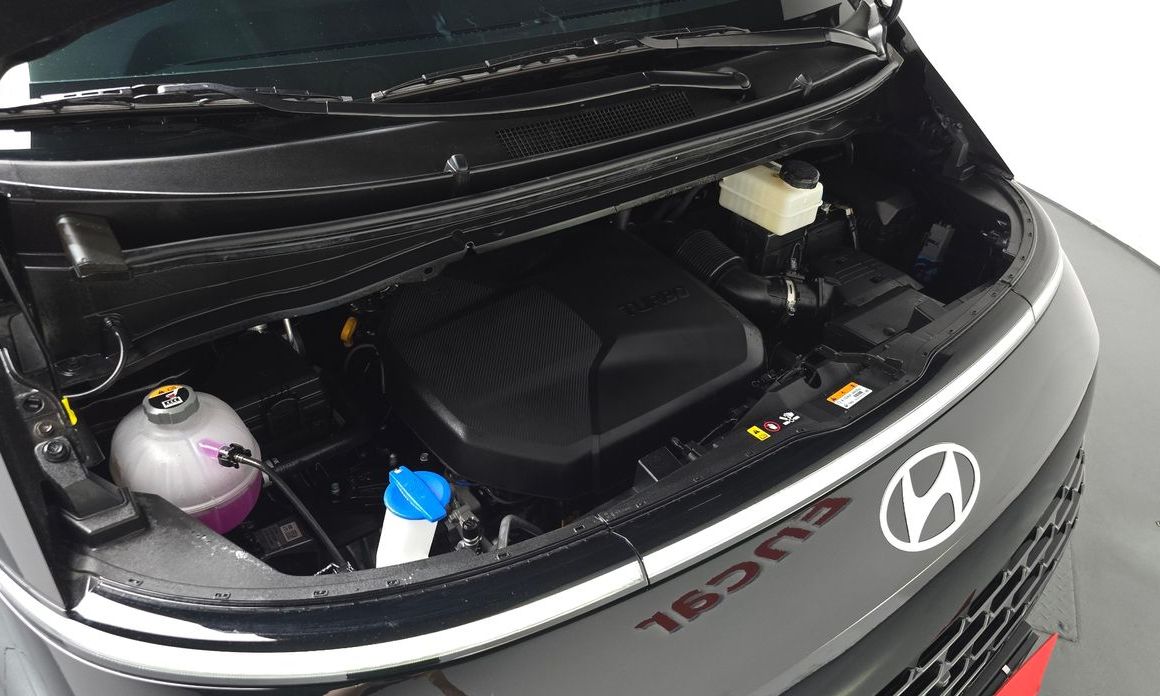Hyundai Staria 2025