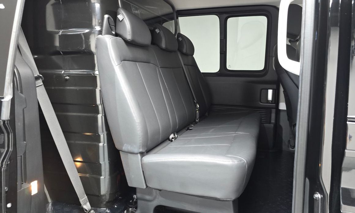 Hyundai Staria 2025
