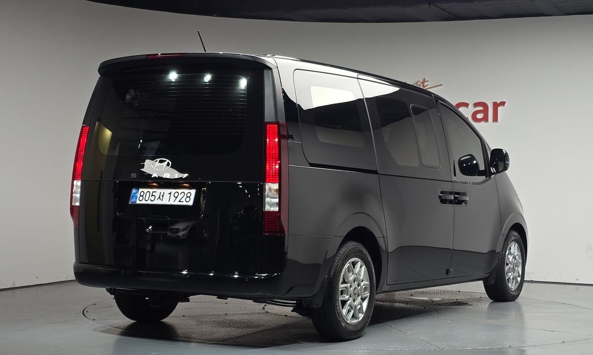 Hyundai Staria 2025