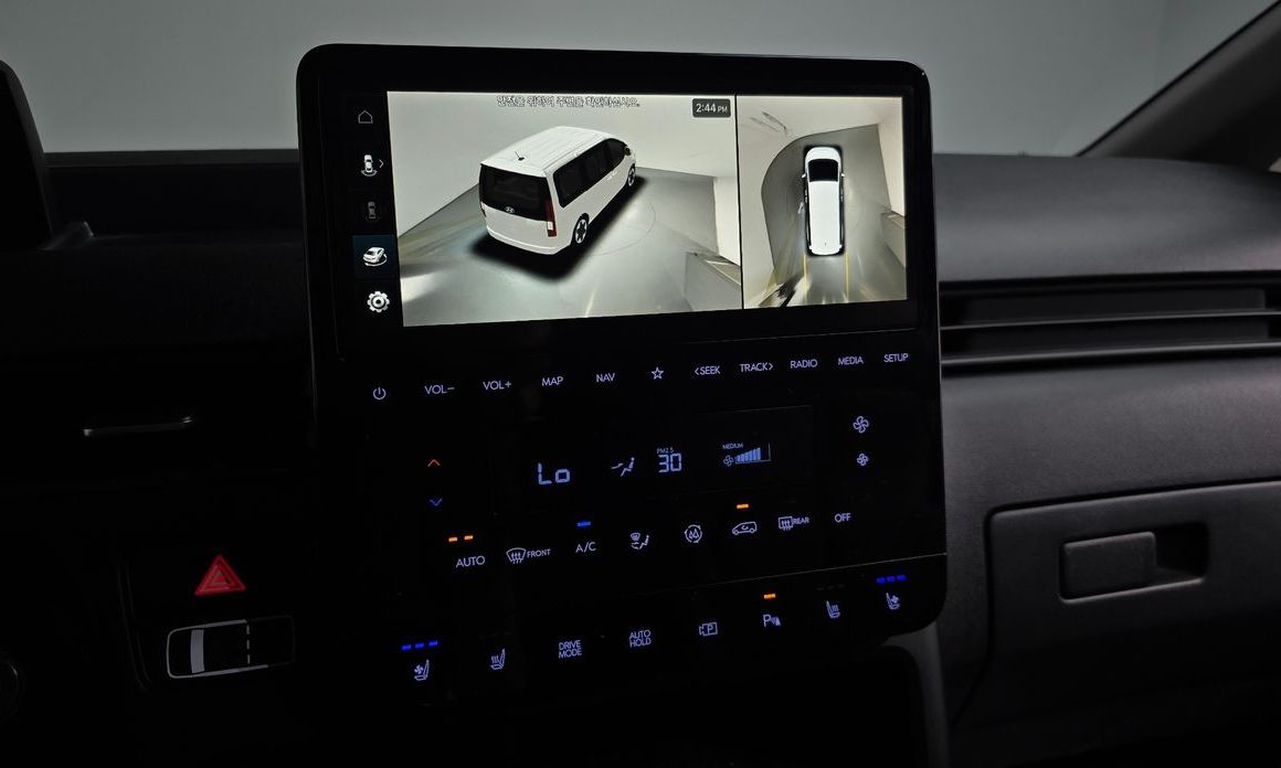Hyundai Staria 2025