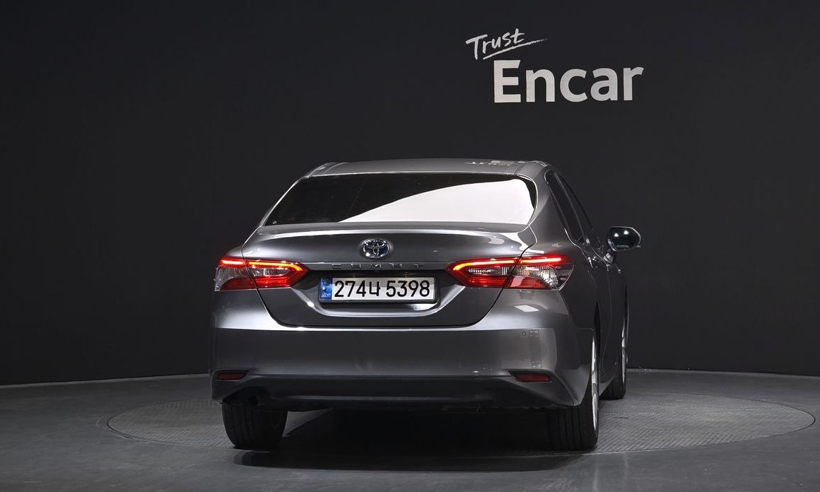 Toyota Camry 2024