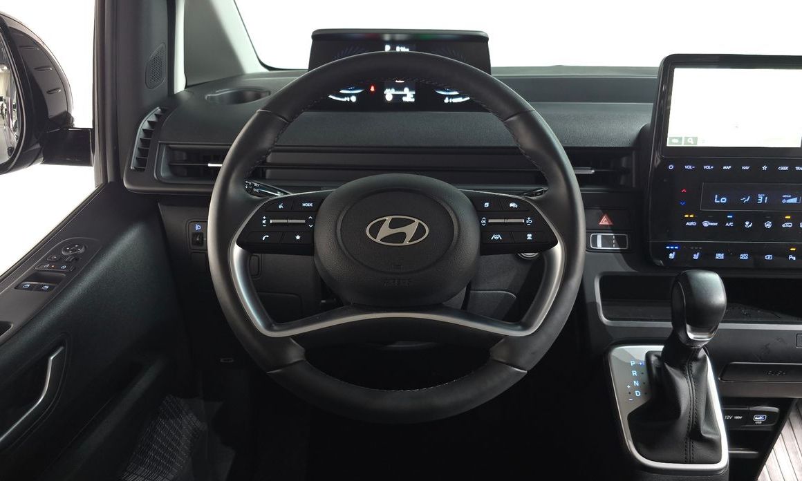 Hyundai Staria 2025