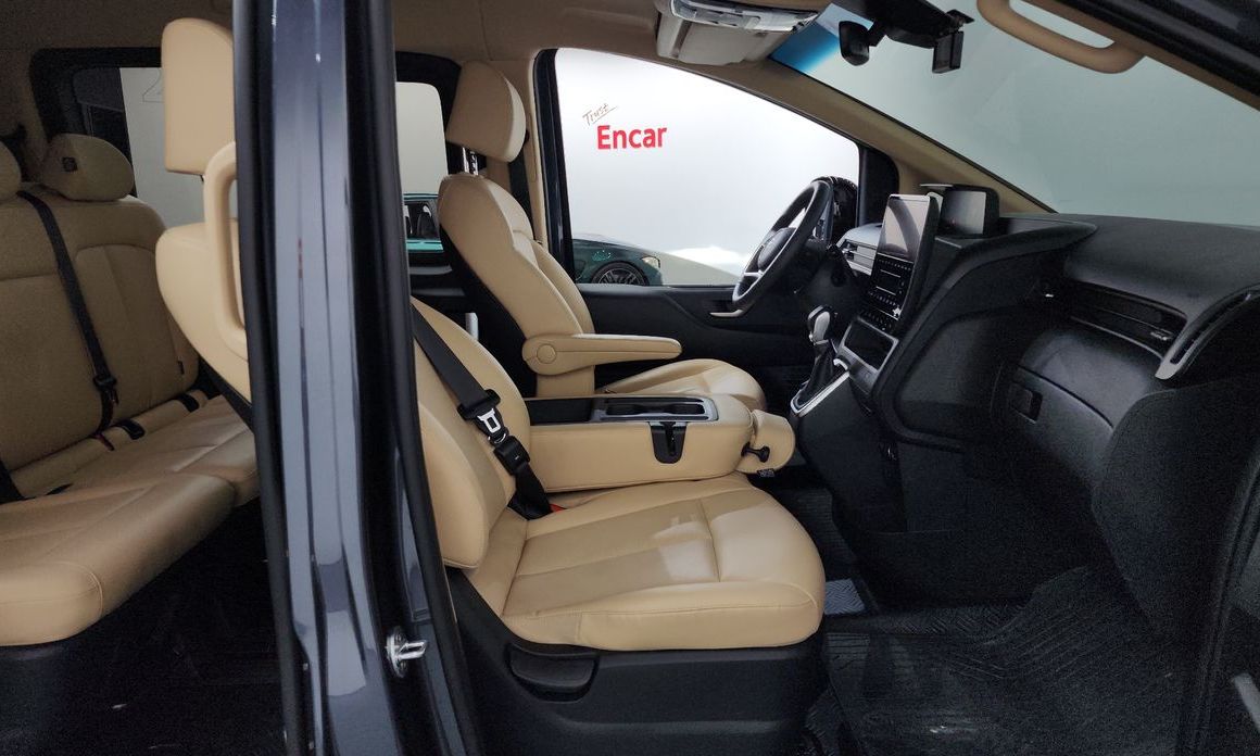 Hyundai Staria 2022