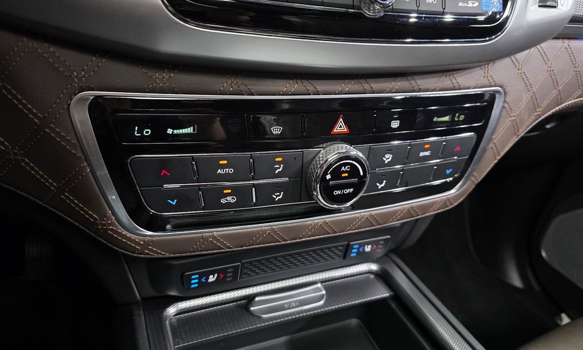 KG_Mobility_Ssangyong Rexton 2023