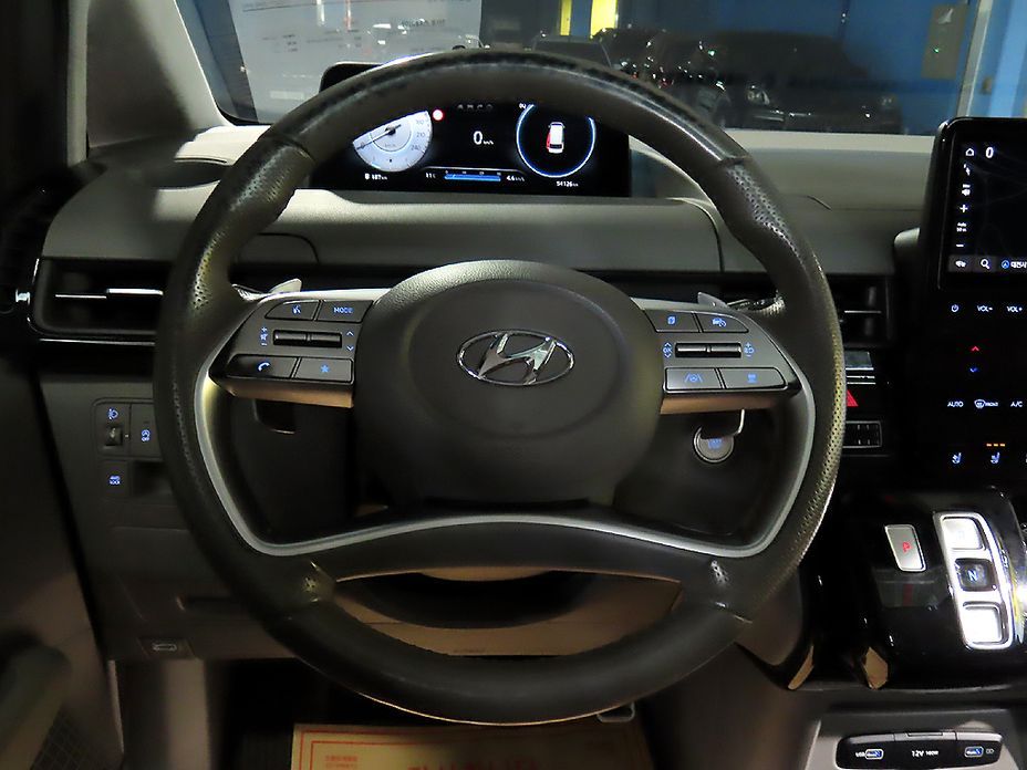 Hyundai Staria 2023