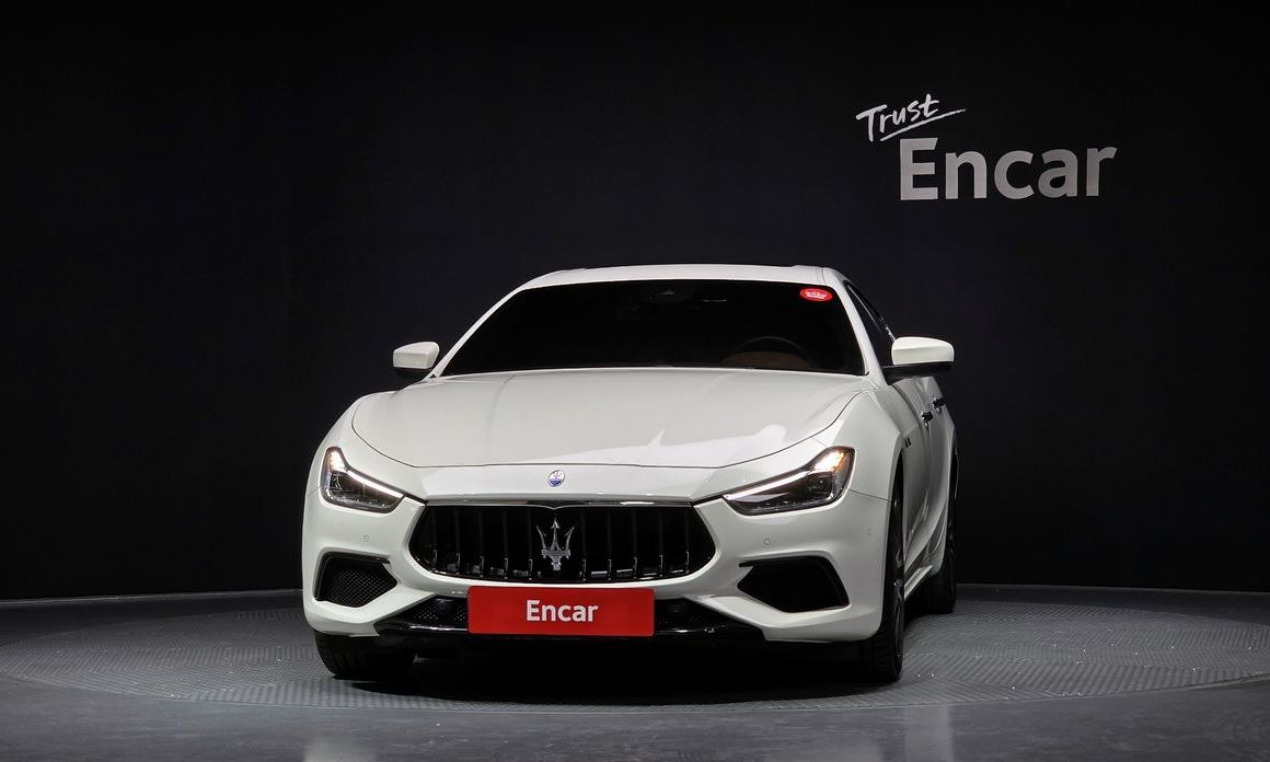 Maserati Ghibli 2021