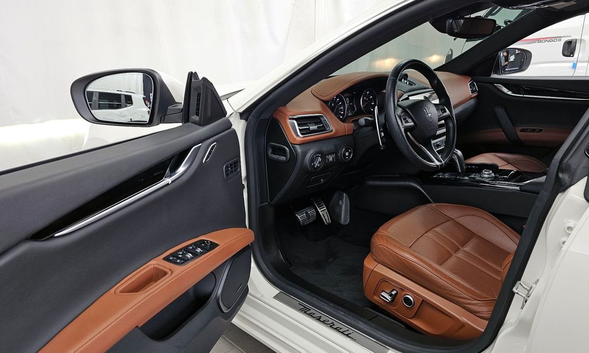 Maserati Ghibli 2021