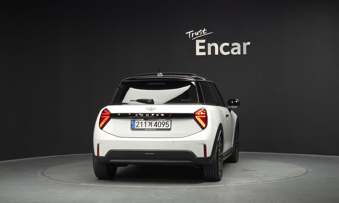 Mini Cooper 2025