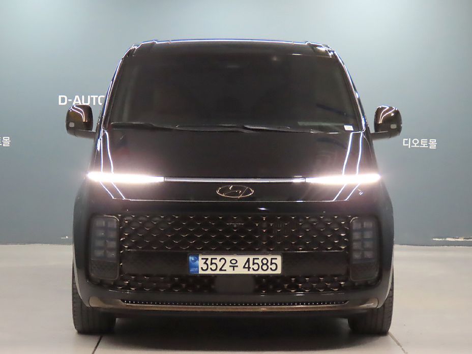 Hyundai Staria 2023