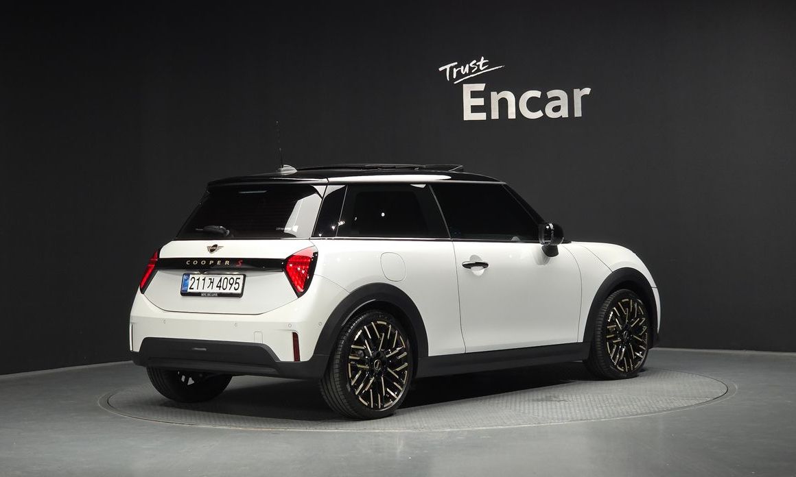 Mini Cooper 2025