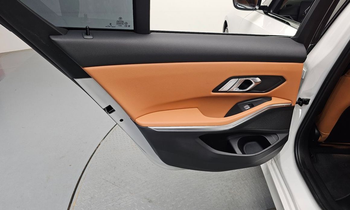 BMW 3-Series 2024