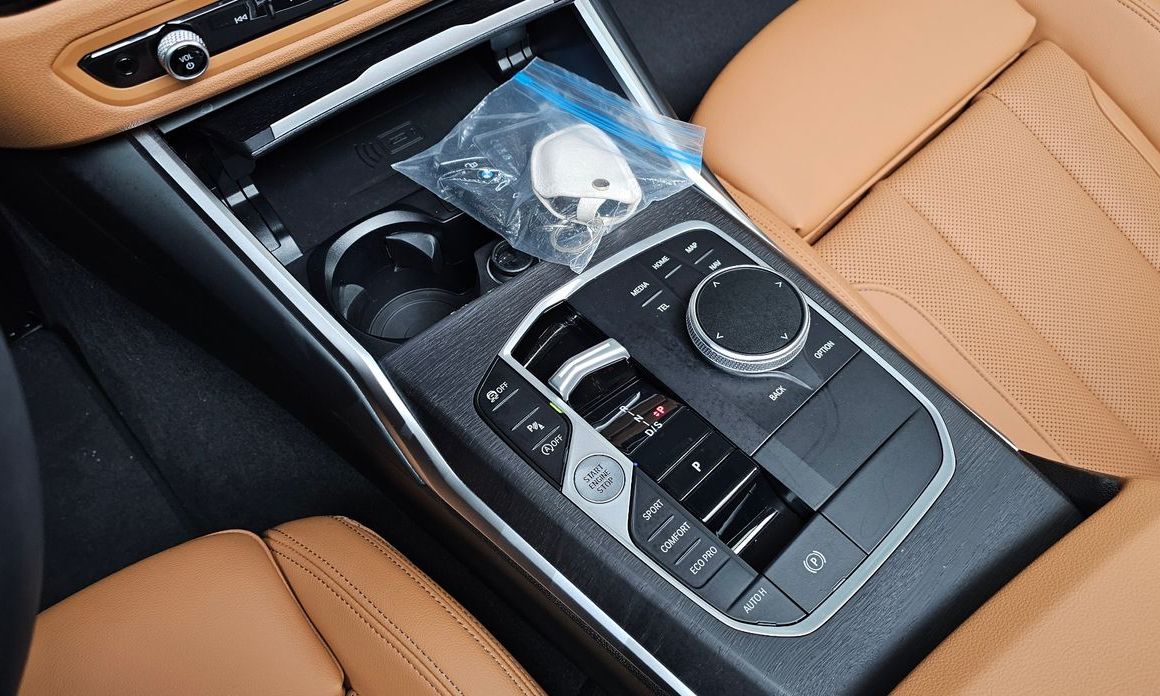 BMW 3-Series 2024