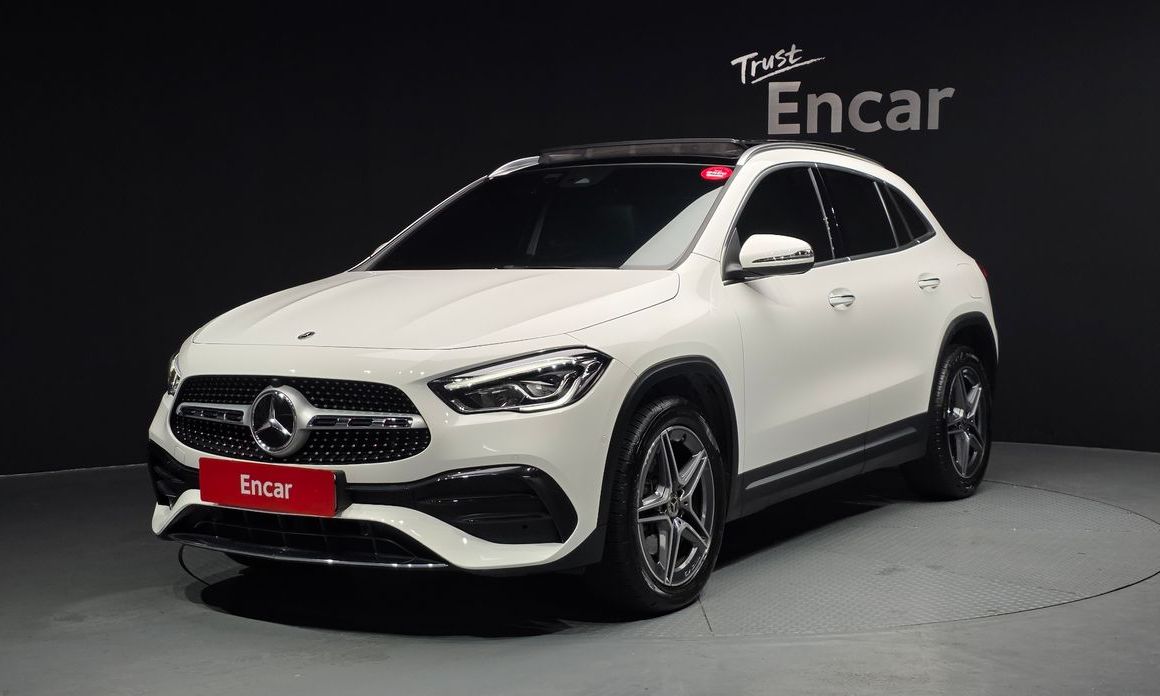 Mercedes-Benz GLA-Class 2021