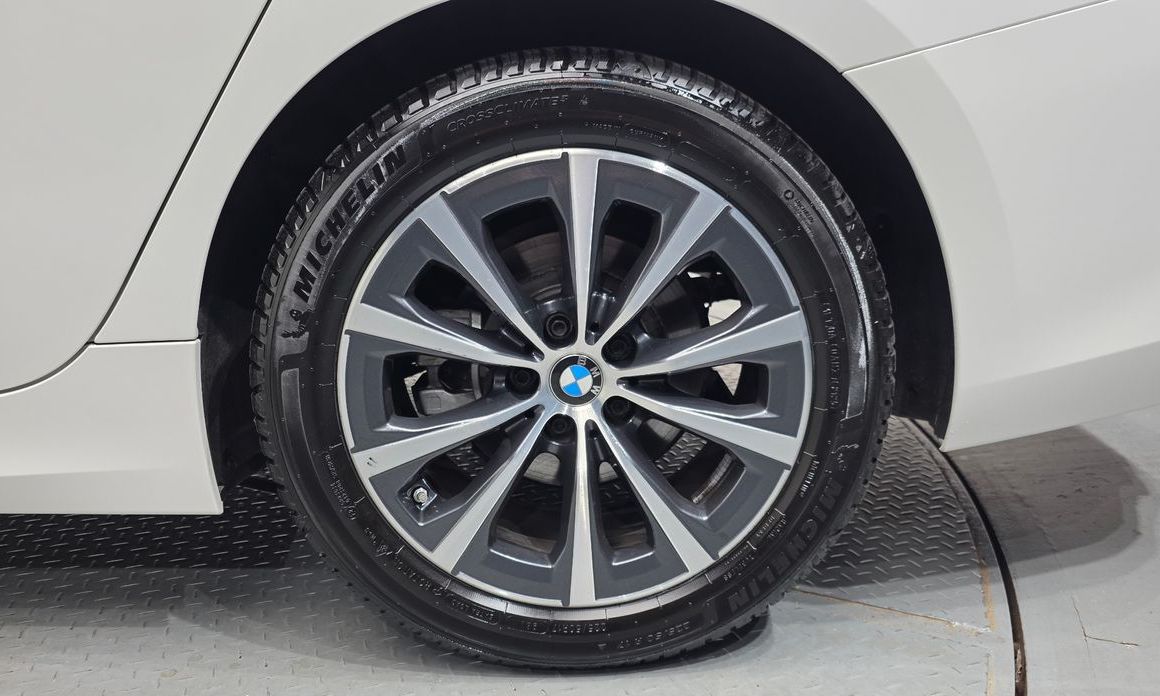 BMW 3-Series 2024