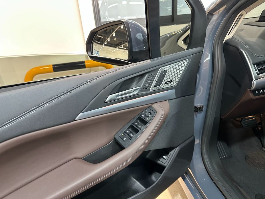 BMW 2-Series 2025