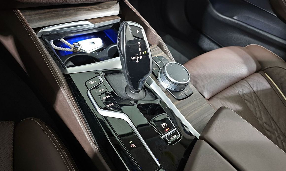 BMW 5-Series 2022