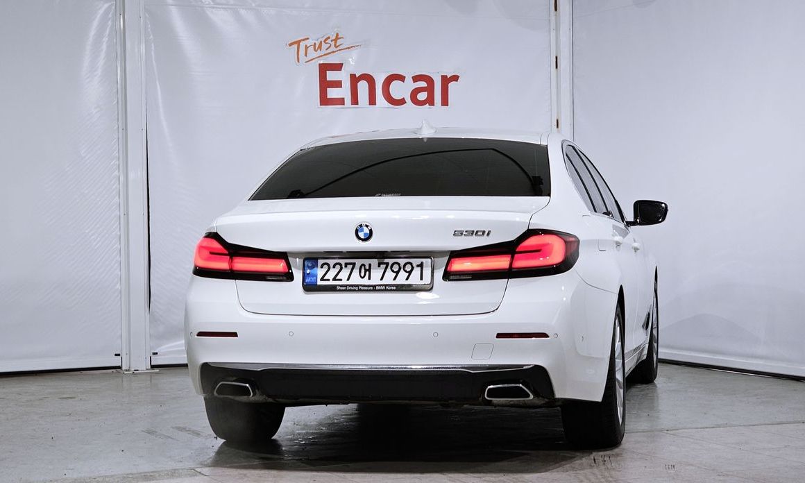 BMW 5-Series 2022