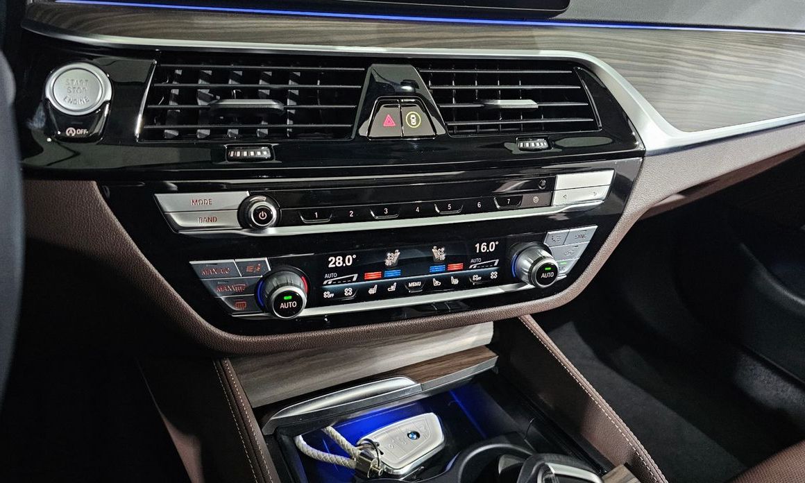 BMW 5-Series 2022