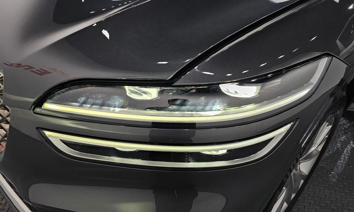 Genesis GV70 2023