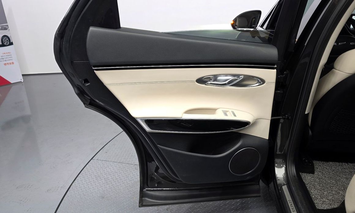 Genesis GV70 2023