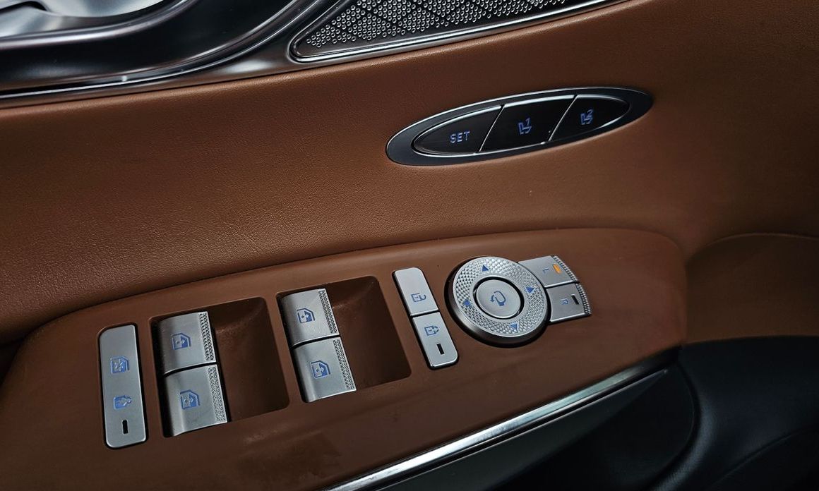 Genesis GV70 2023