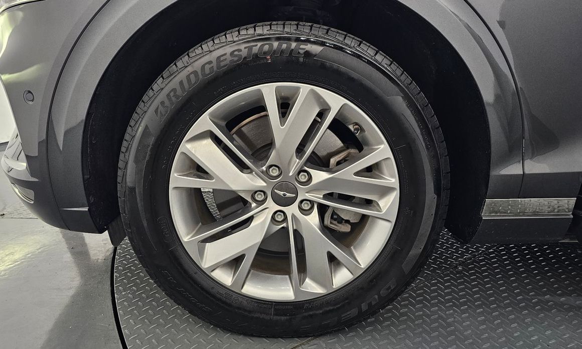 Genesis GV70 2023