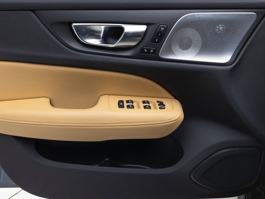 Volvo V60 2022