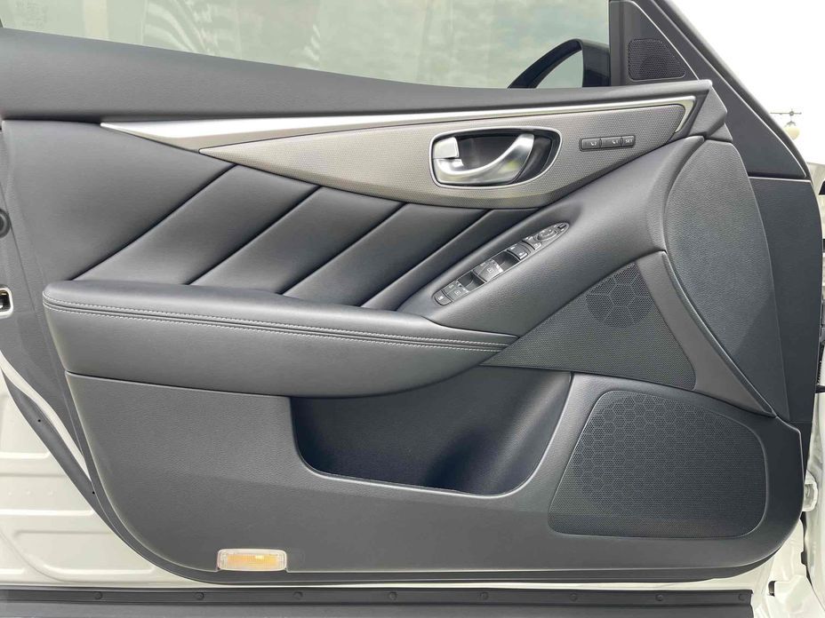 Infiniti Q50 2015