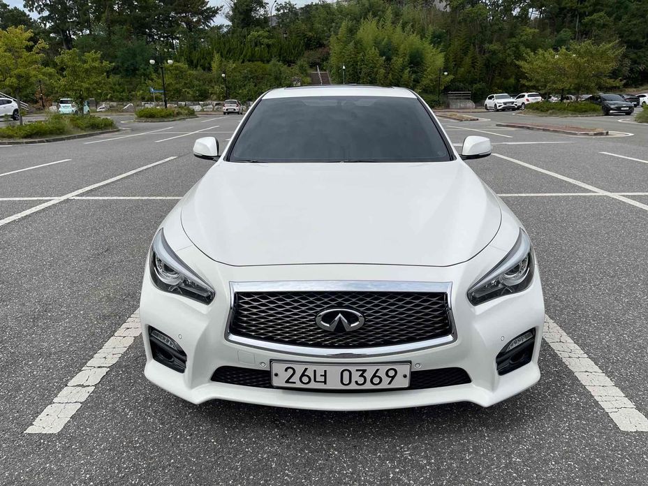 Infiniti Q50 2015
