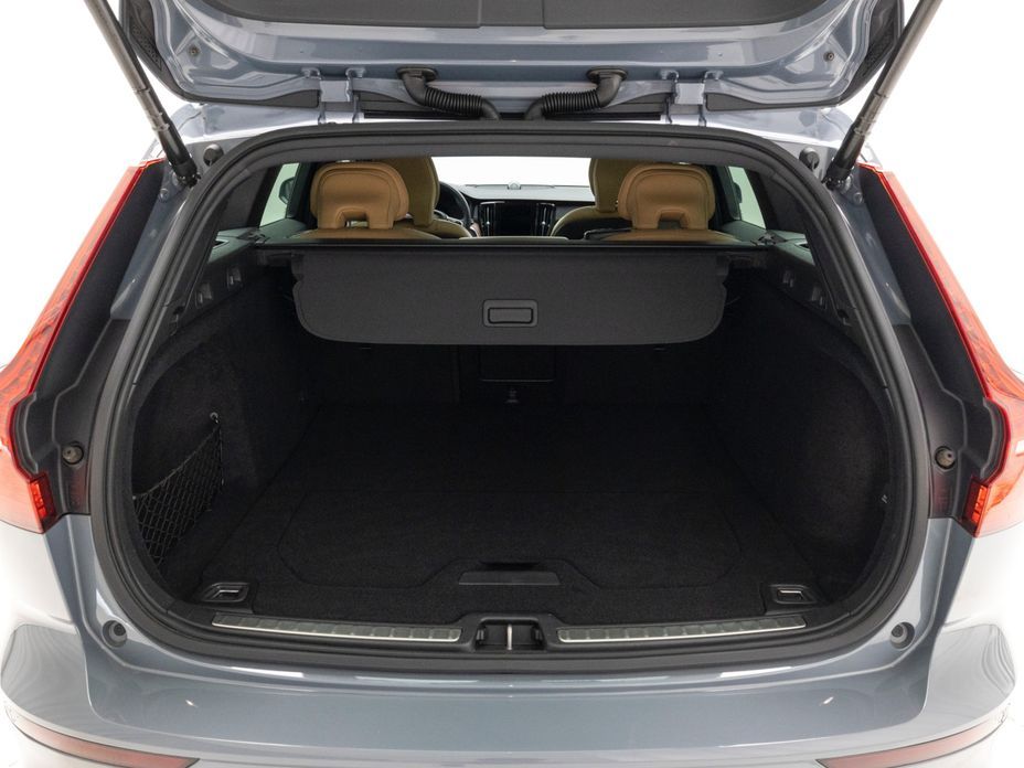 Volvo V60 2022