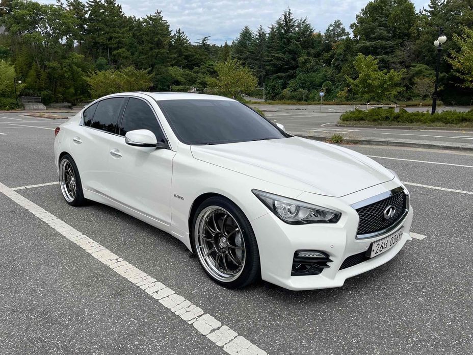 Infiniti Q50 2015