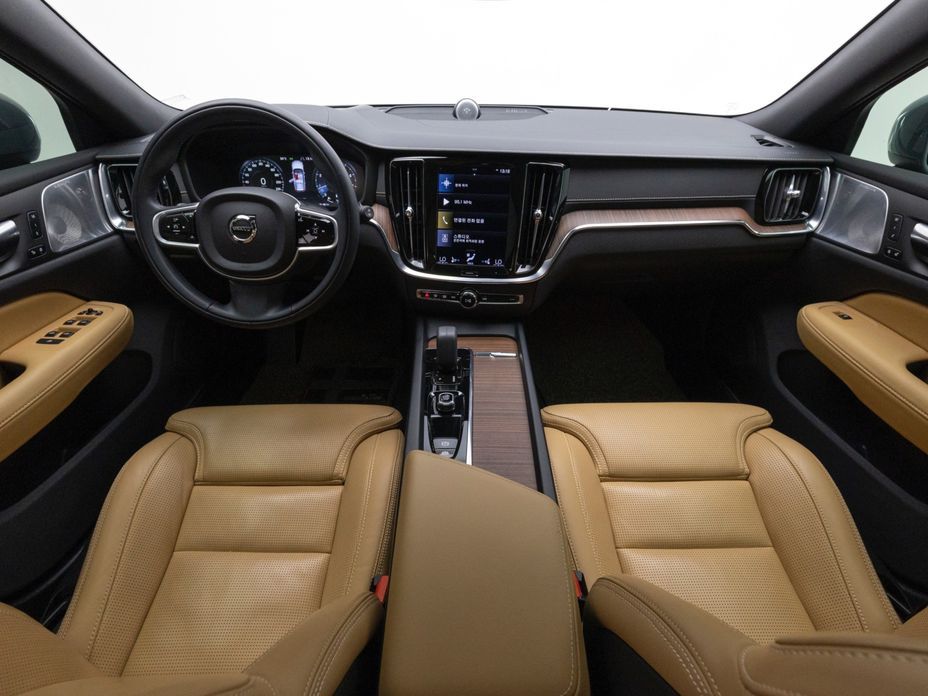 Volvo V60 2022