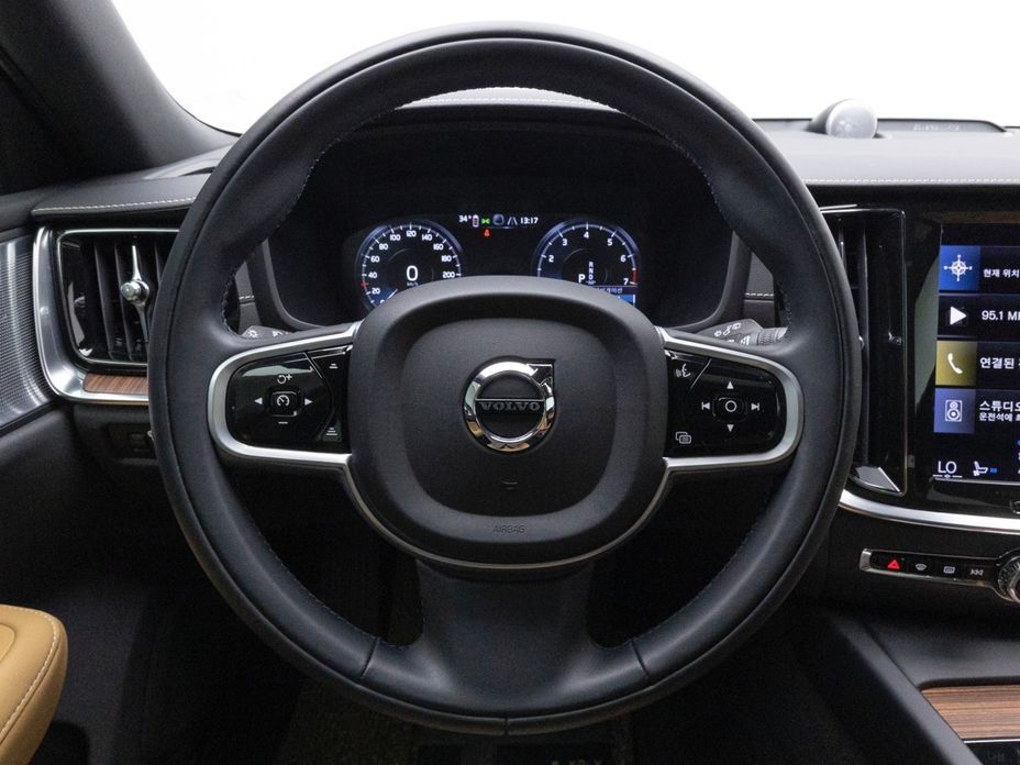 Volvo V60 2022
