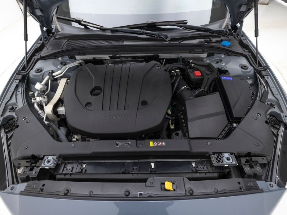 Volvo V60 2022