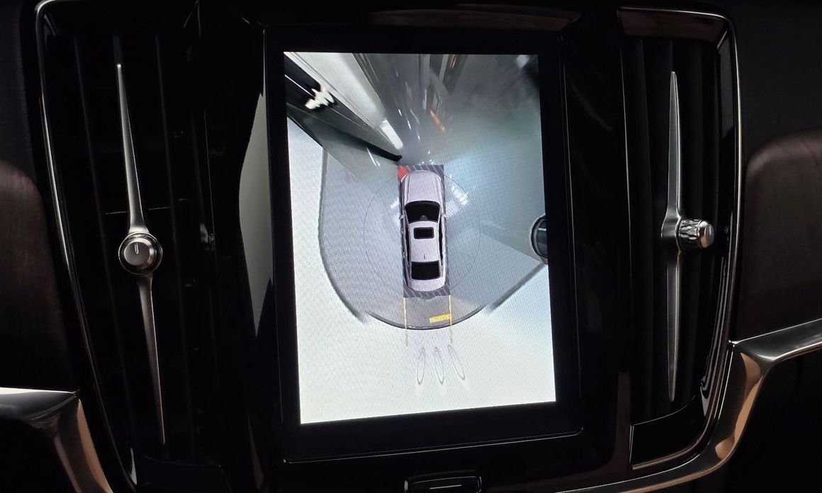 Volvo S90 2023